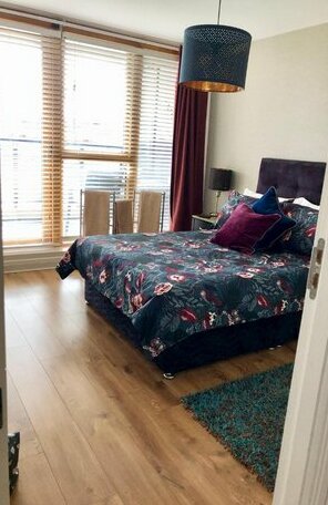 Deluxe Double Room in Modern B&B Apartment close to RDS & Dublin Centre - Photo4