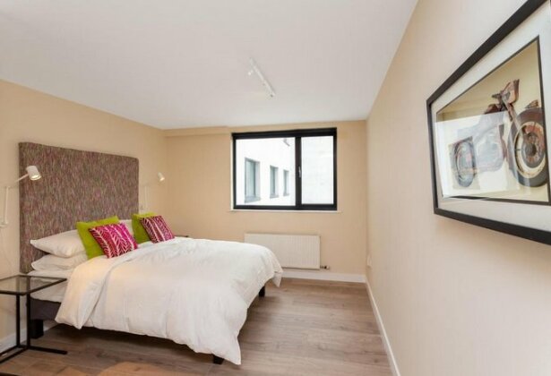 Dublin 4 Rooms - Ballsbridge & Donnybrook - Photo3