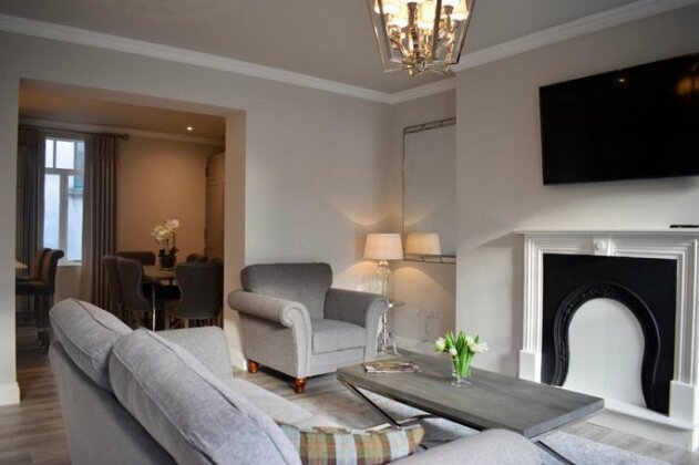 Modern 3 Bedroom Penthouse in Templebar - Photo2