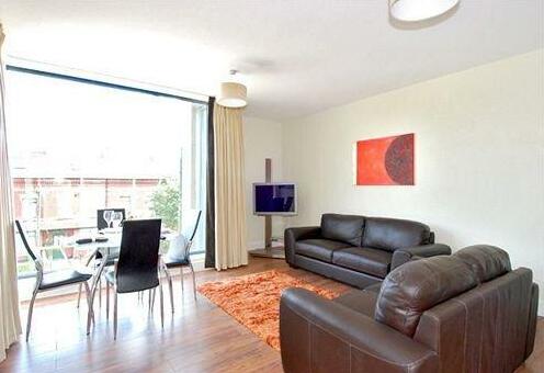 Your Home From Home Apartments - Photo4