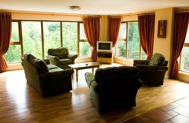 Falls Hotel Self Catering - Photo4