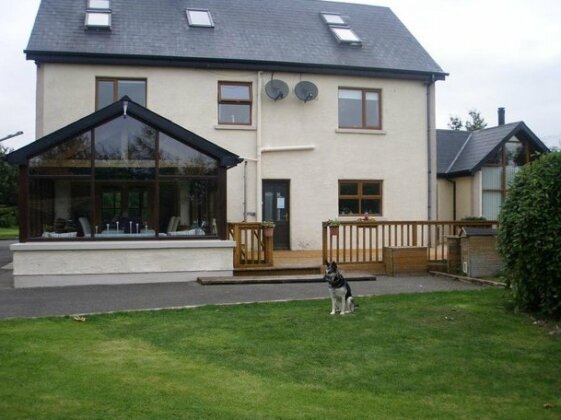 Corcoran's Lodge - Photo2