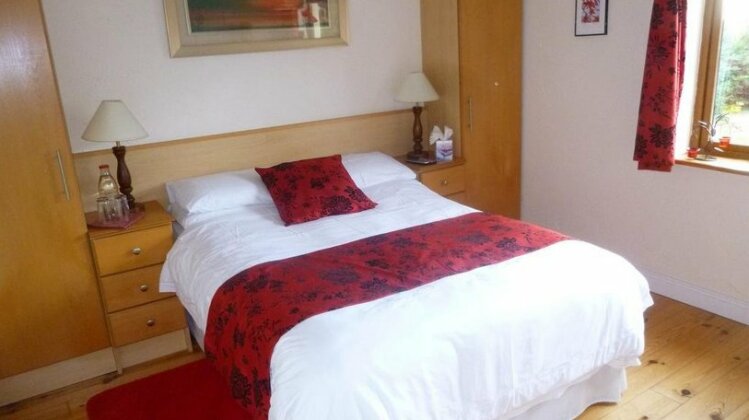 Corcoran's Lodge - Photo3