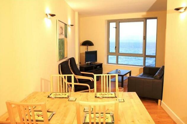 Galway Bay Sea View Apartments - Photo2