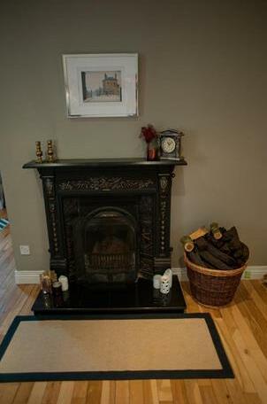 Lovely Killarney Townhouse - Photo3