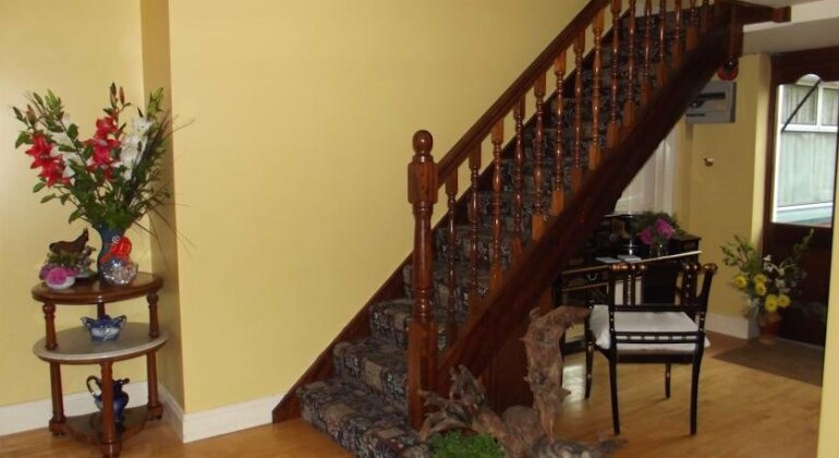 Ros Villa Guesthouse - Photo2