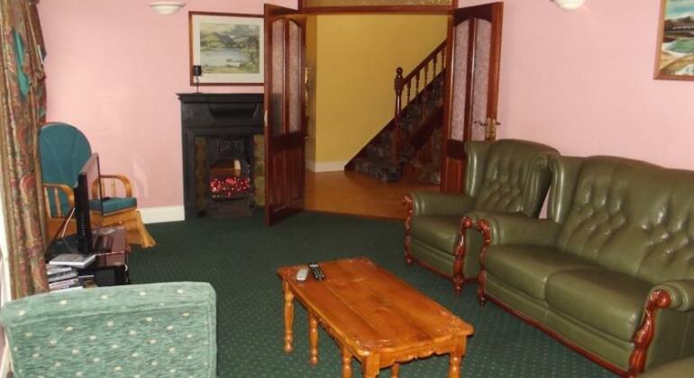 Ros Villa Guesthouse - Photo3