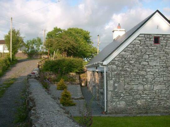 Kiltimagh Cottage - Photo2