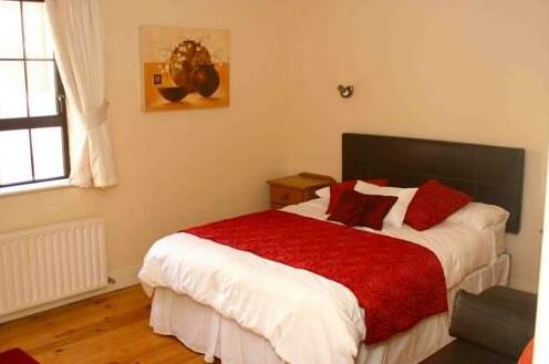 Pearse Road Guest House - Photo4