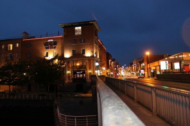 The Pier Hotel Limerick - Photo2