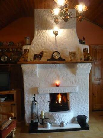 Beezies Self Catering Cottages - Photo3