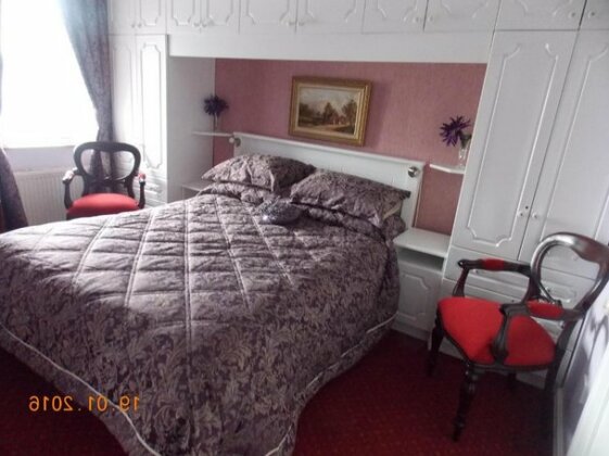 Greenhills Bed and Breakfast - Photo2