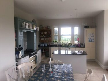 Homestay - Large country home in Wicklow
