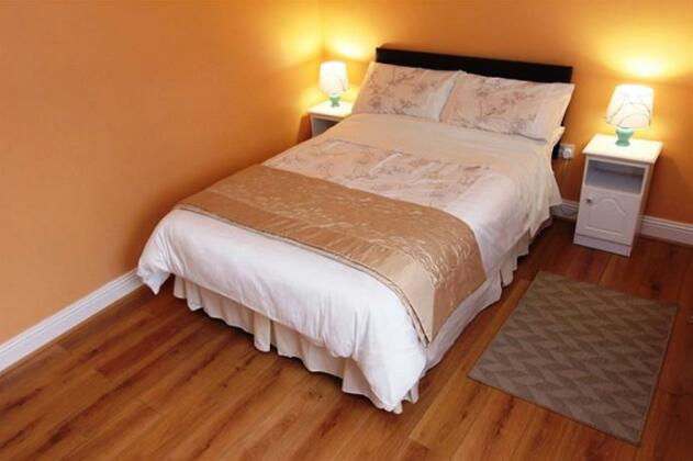 Banner House Bed & Breakfast Rathcoole - Photo2
