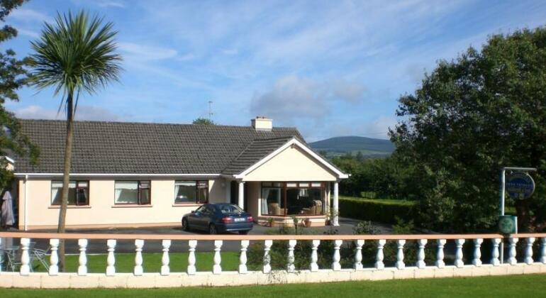 Lettermore Country Home - Photo2