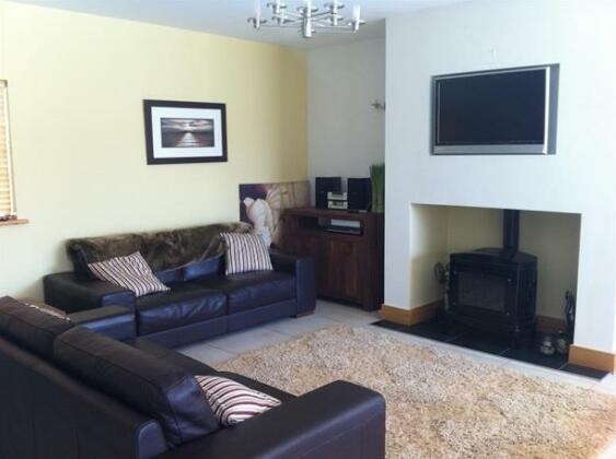 Bearlough Self Catering Holiday Home - Photo3