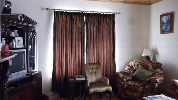 Ashley Lodge Bed & Breakfast - Photo4