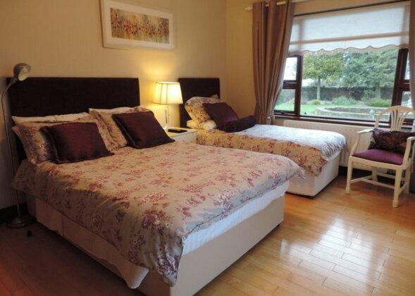 Louth Hall Bed and Breakfast
