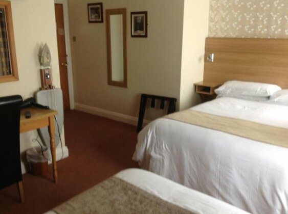 Templemore Arms Hotel - Photo2