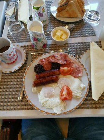 Knightsbrook Bed & Breakfast - Photo5