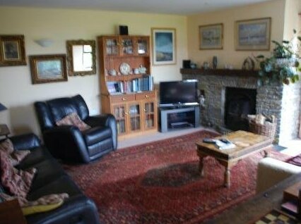 Carbery Cottage Guest Lodge - Photo2