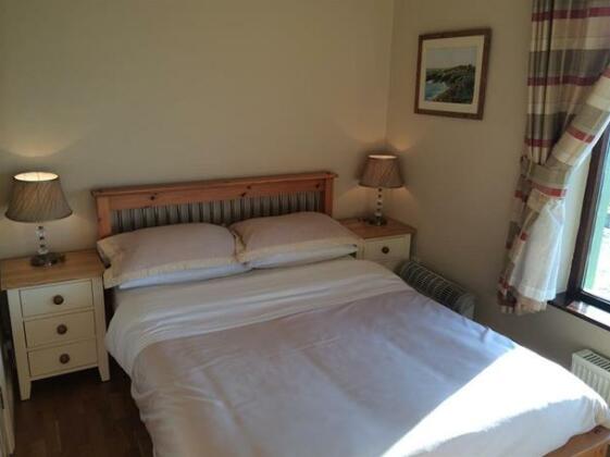 Sandycove House Bed & Breakfast - Photo4