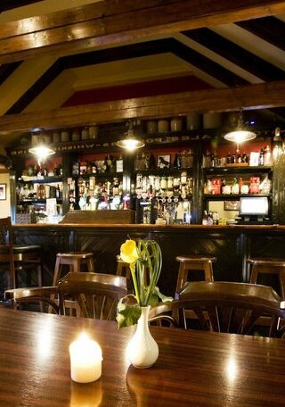 The Farmers Kitchen Hotel - Photo2