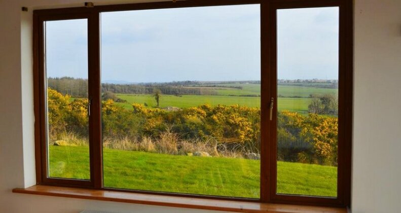 Tinnacurra Cottage - Photo4