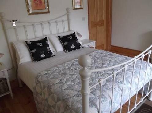 Woodview Bed and Breakfast - Photo2