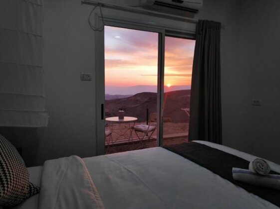 Dead Sea Desert's Edge - Photo2