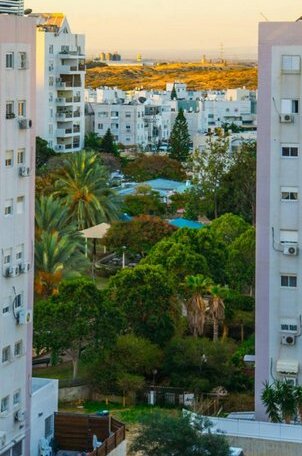 Apartment in a good location Ashdod