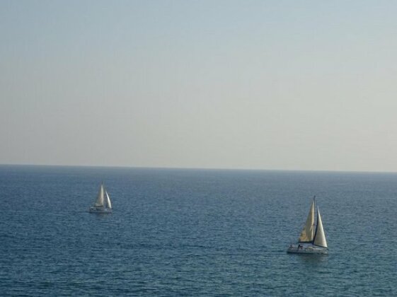 Ocean breeze Ashkelon - Photo3