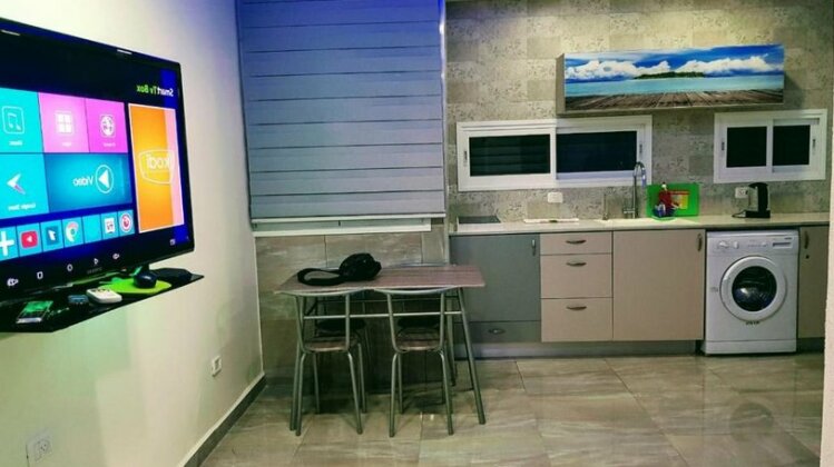 Amazing studio by the sea - Photo3
