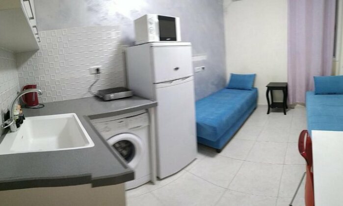 Beachfront Studio Apartment Bat Yam 412 - Photo3
