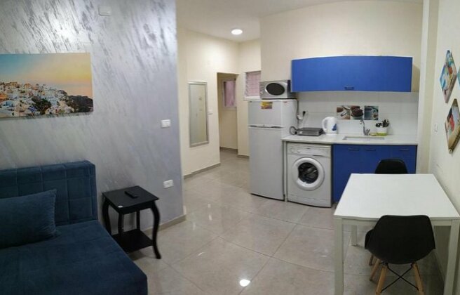 Short Term Apartment Tel Aviv Bat Yam 411 - Photo3