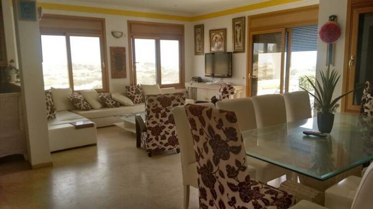 Ocean View With a Pool - 5 Bedroom House - Photo2