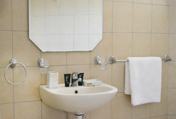 Beautiful Modern 3 Bdr Apartment E3 - Photo4