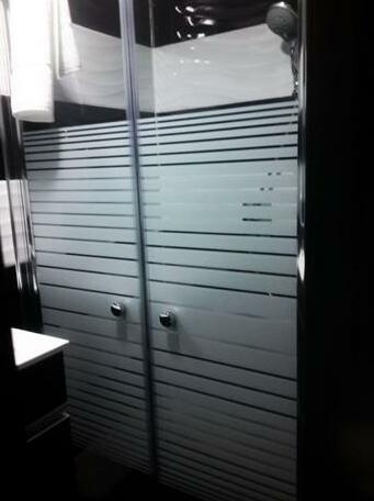 Camelot Suites Motel - Photo3