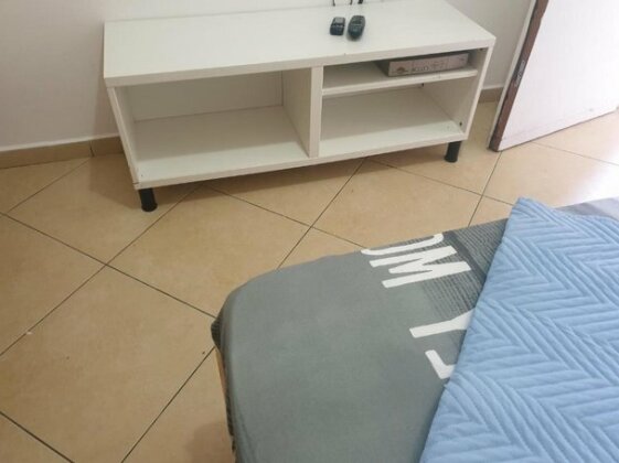 Cosy 2 rooms unit with a private garden - Photo4