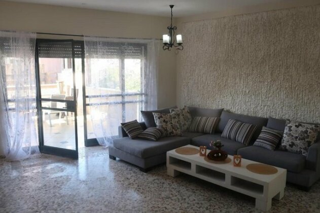 Efroni Shanti - Photo3