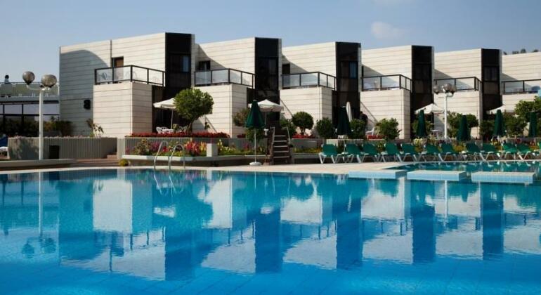 Isrotel Riviera Club