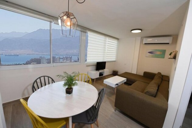 Oren's Place - Photo3