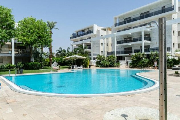 Pool Garden View - Photo3