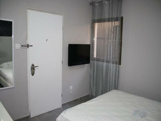 Rich Luxury Suites - Photo3