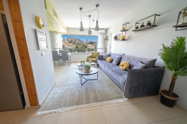 Stylish 2BR Apartment+Balcony - Photo2