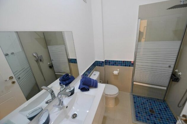 Turquoise Apartment with Pool - Photo5
