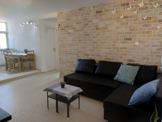 White Butterflies Apartment - Photo2
