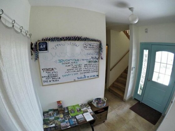 Freedom Guesthouse - Photo2