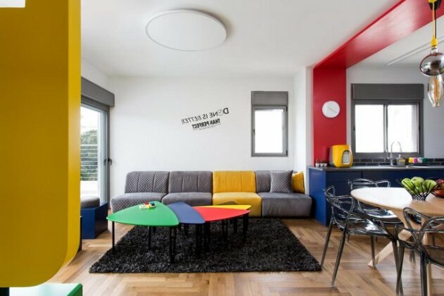 Colorful BNB apartment - Photo5