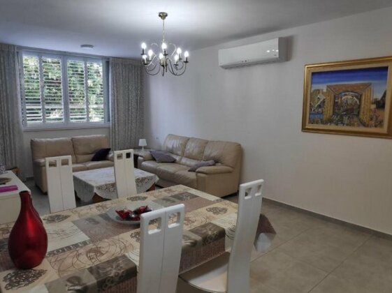 Herzliya Center Apartments - Photo2
